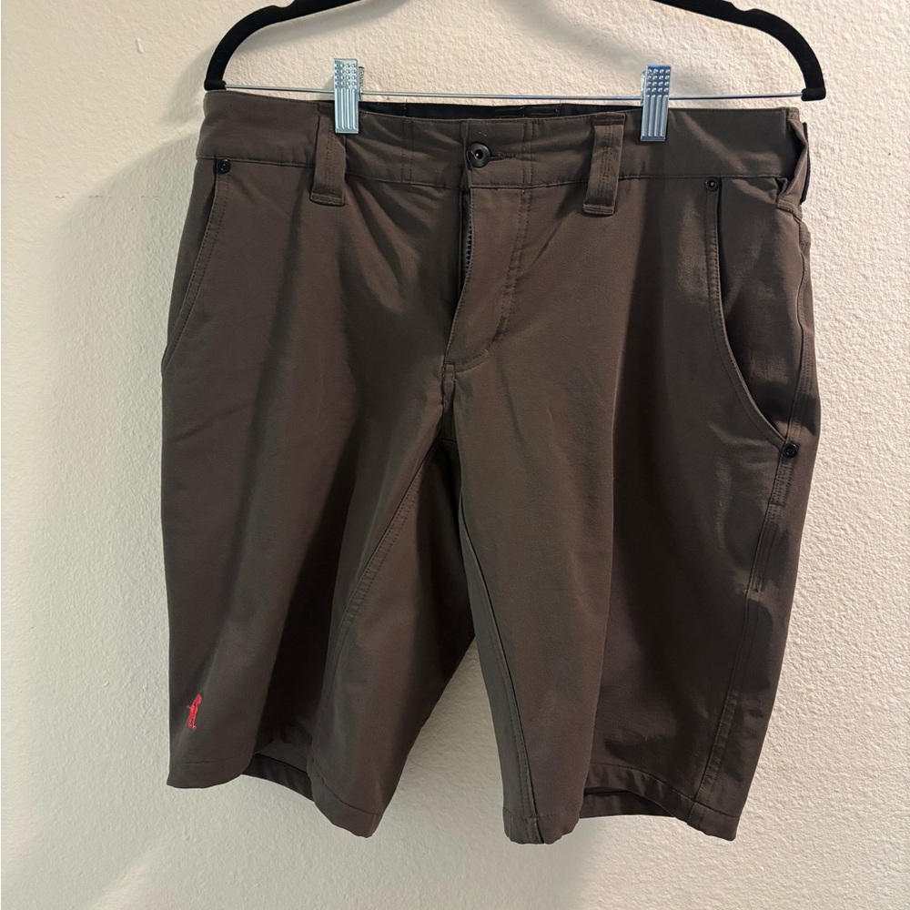 Chrome Industries men’s Folsom shorts brown size 34 11” inseam